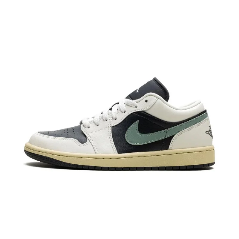 Jordan 1 Low Jade Smoke (W)